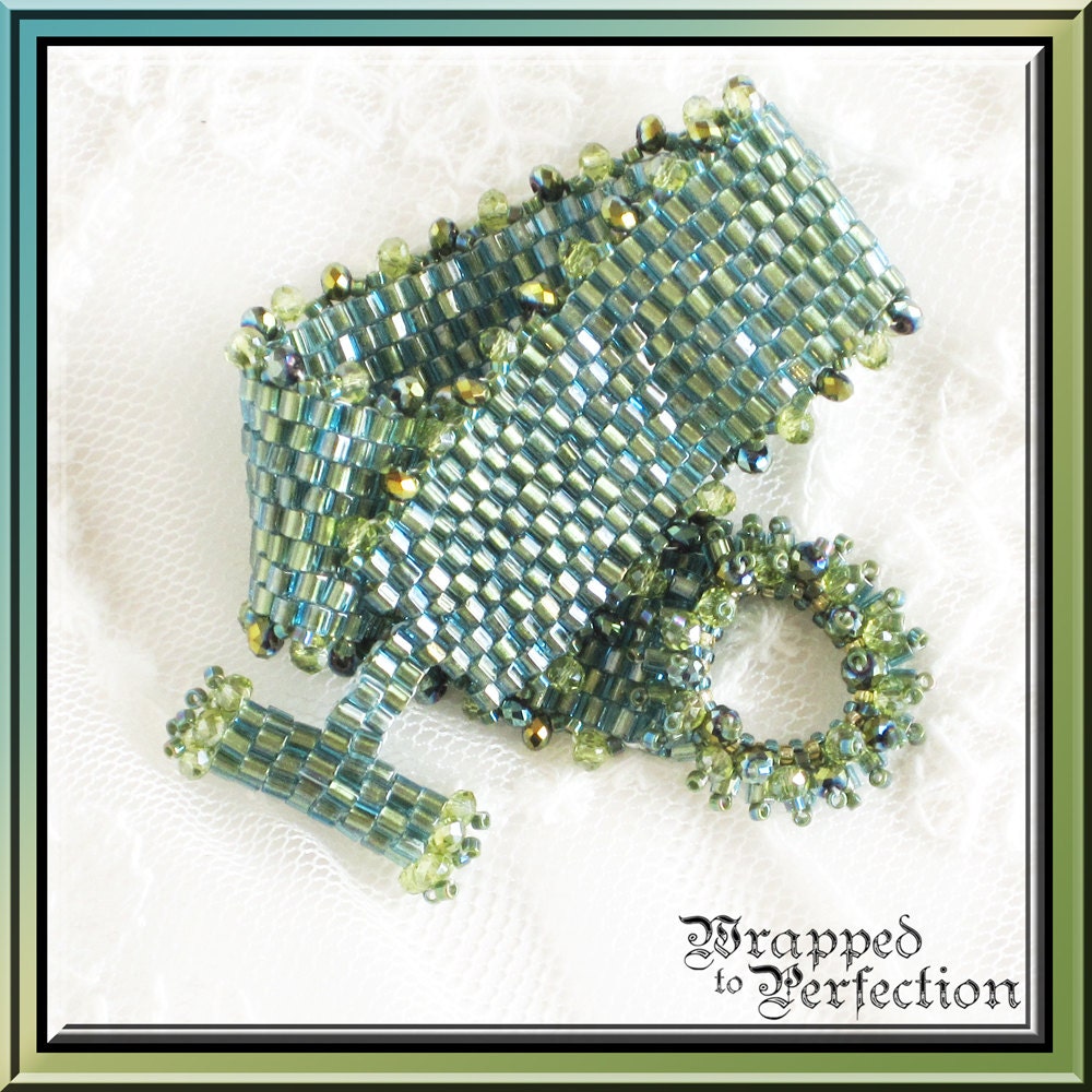 Blue Green Peyote Bracelet / Beadweaving / Cuff / Beaded Toggle / Allergy Free / Summer Jewelry
