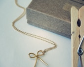 Don't Forget Bow Charm Necklace - Gold