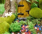 Fairy Door with Step. The Leddiq Door. - Die Stone Cast.