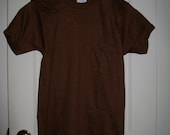 Vintage 1970's Deadstock Brown Pocket T-shirt all Cotton size Medium 38-40