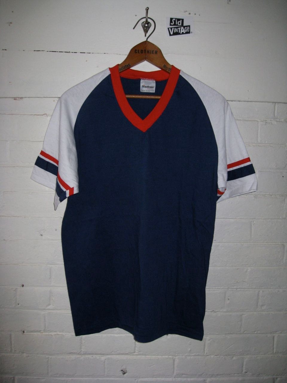 Vintage 1980's Deadstock Baseball V-Neck Stripes T-shirt Red White Blue size Large