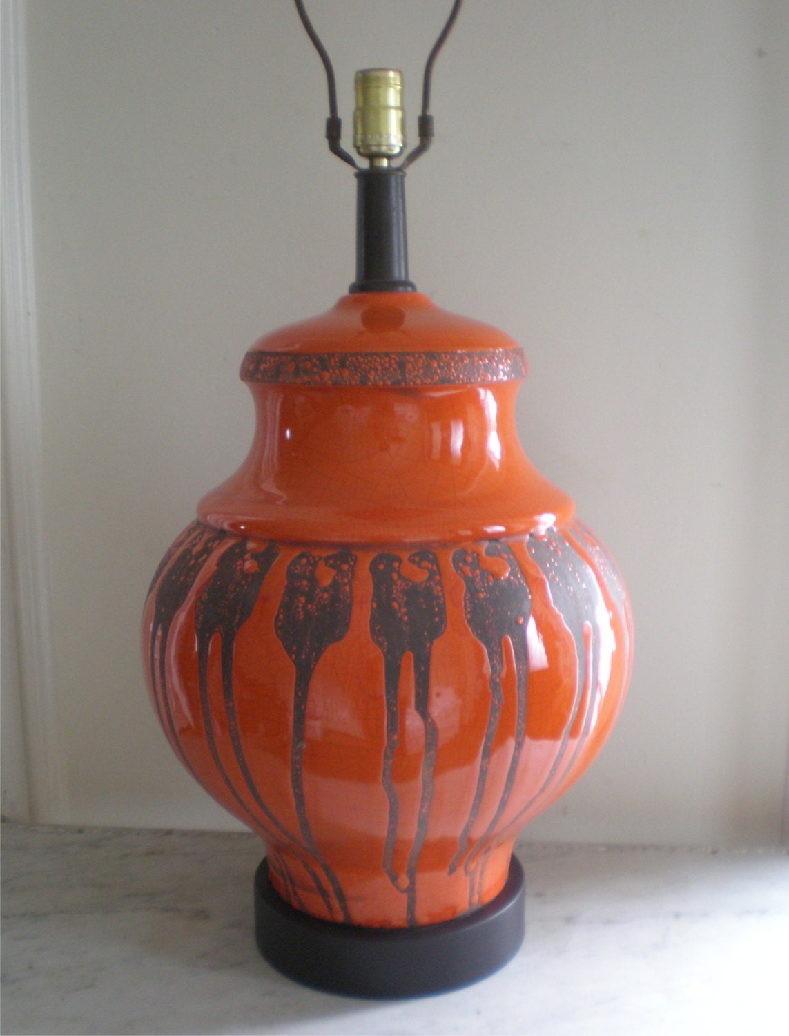 Mid Century Mod Fat Lava Glaze Pottery Lamp
