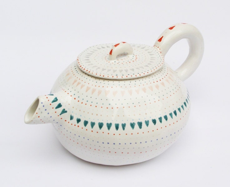 dot heart dot - a ceramic teapot