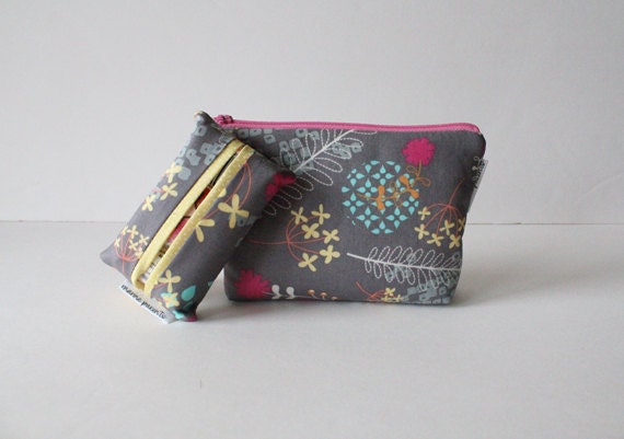forget me not pouch / emergency bridesmaid survival kit -- washi flowers