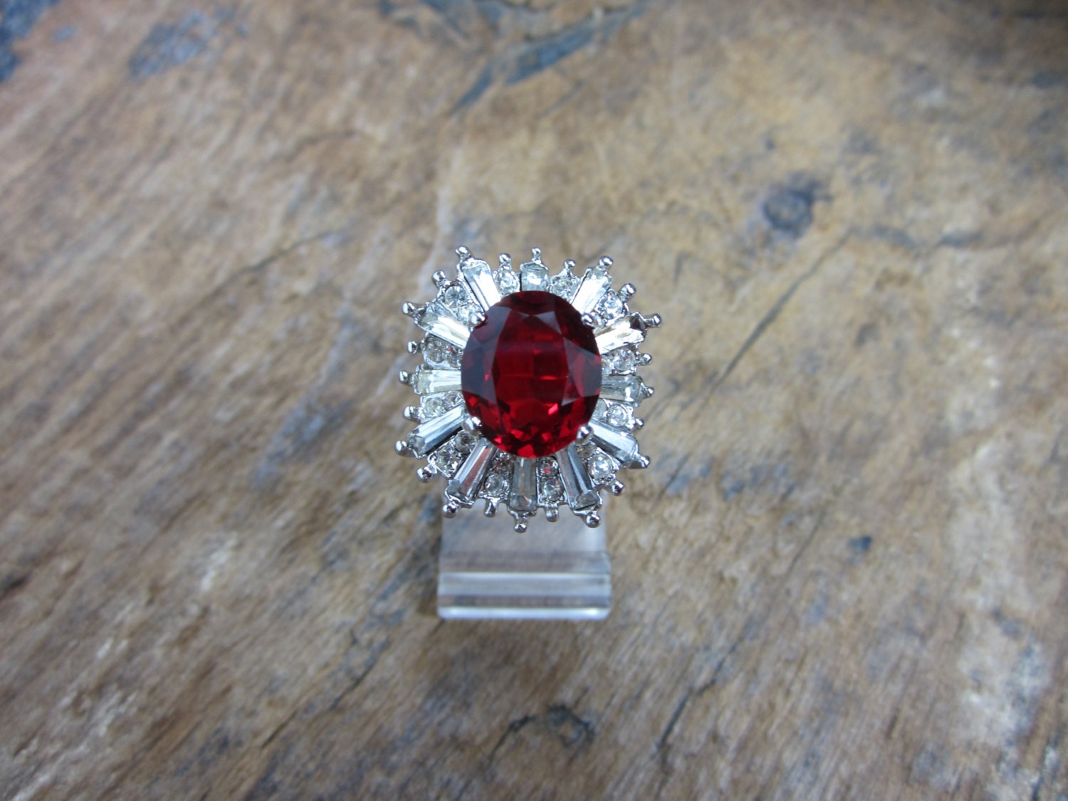 Vintage 18K GE Cocktail Ring. Red Ruby Color Stone. Stunning White GOLD Ge
