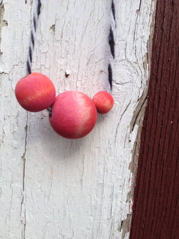 Wooden watercolor red  beaded necklace