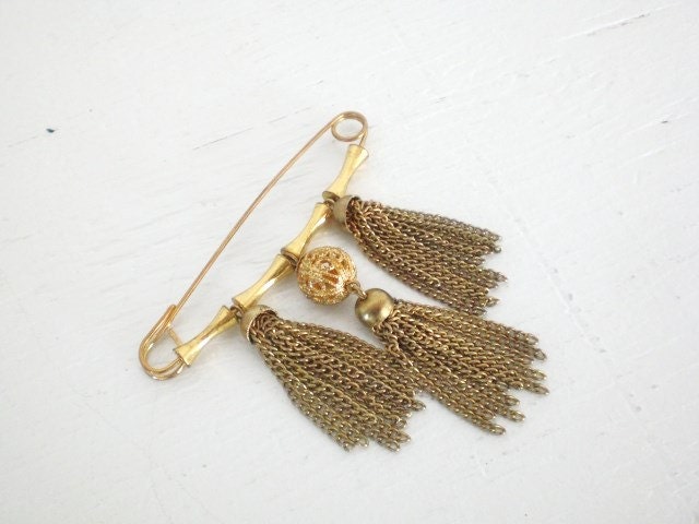 Goldtone Tassle Brooch Vintage