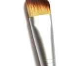 CONCEALER  FOUNDATION BRUSH - Makeup Tools - Angled Mineral Foundation Cosmetics Brush - Noella Beauty