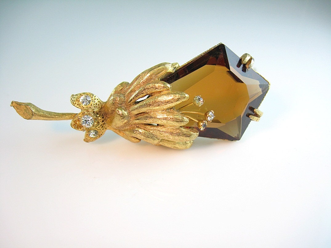 Hattie Carnegie Flower Brooch Topaz Glass Tremblant Rhinestones w/ Paper Tag 1960s Jewelry