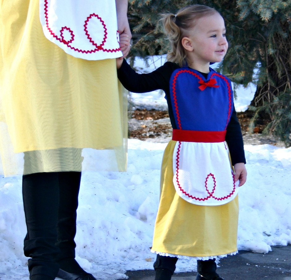 SNOW WHITE Disney inspired child costume APRON. Fits sizes 2t, 3t, 4, 5, 6, 7 , 8, 9, 10. Princess Party Birthday gift.