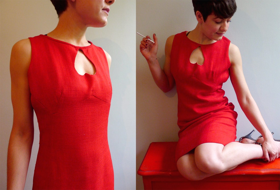 60s red linen hearted keyhole wiggle dress S