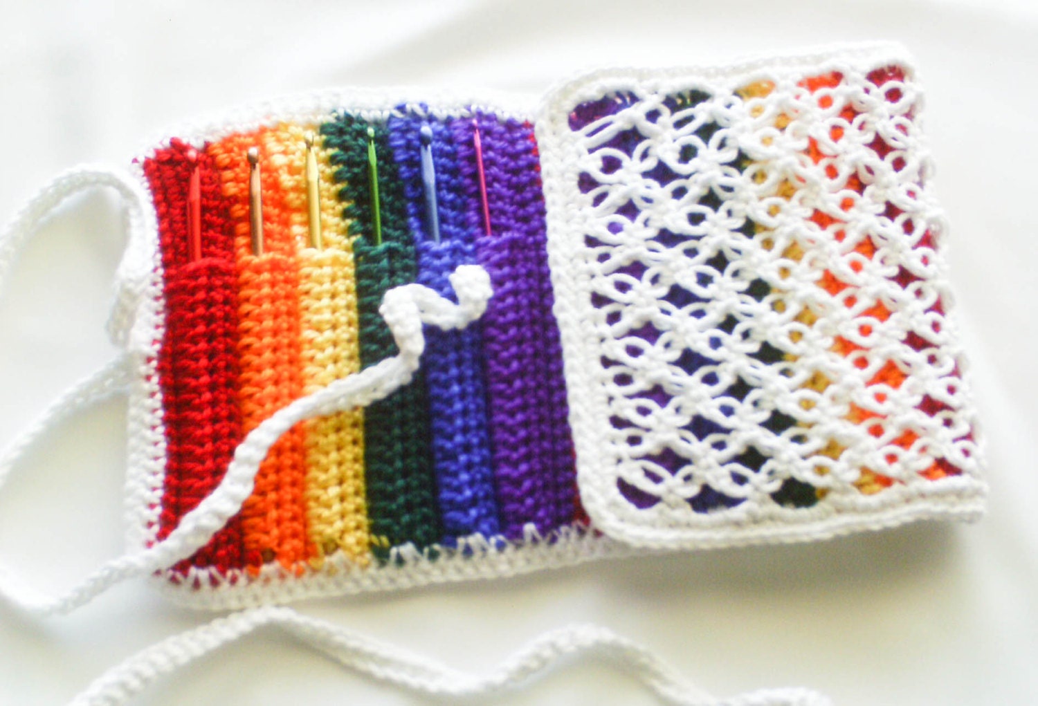 Rainbow Crochet Hook Organizer - Solomon's Knot Travel Case - Art Pencil Storage