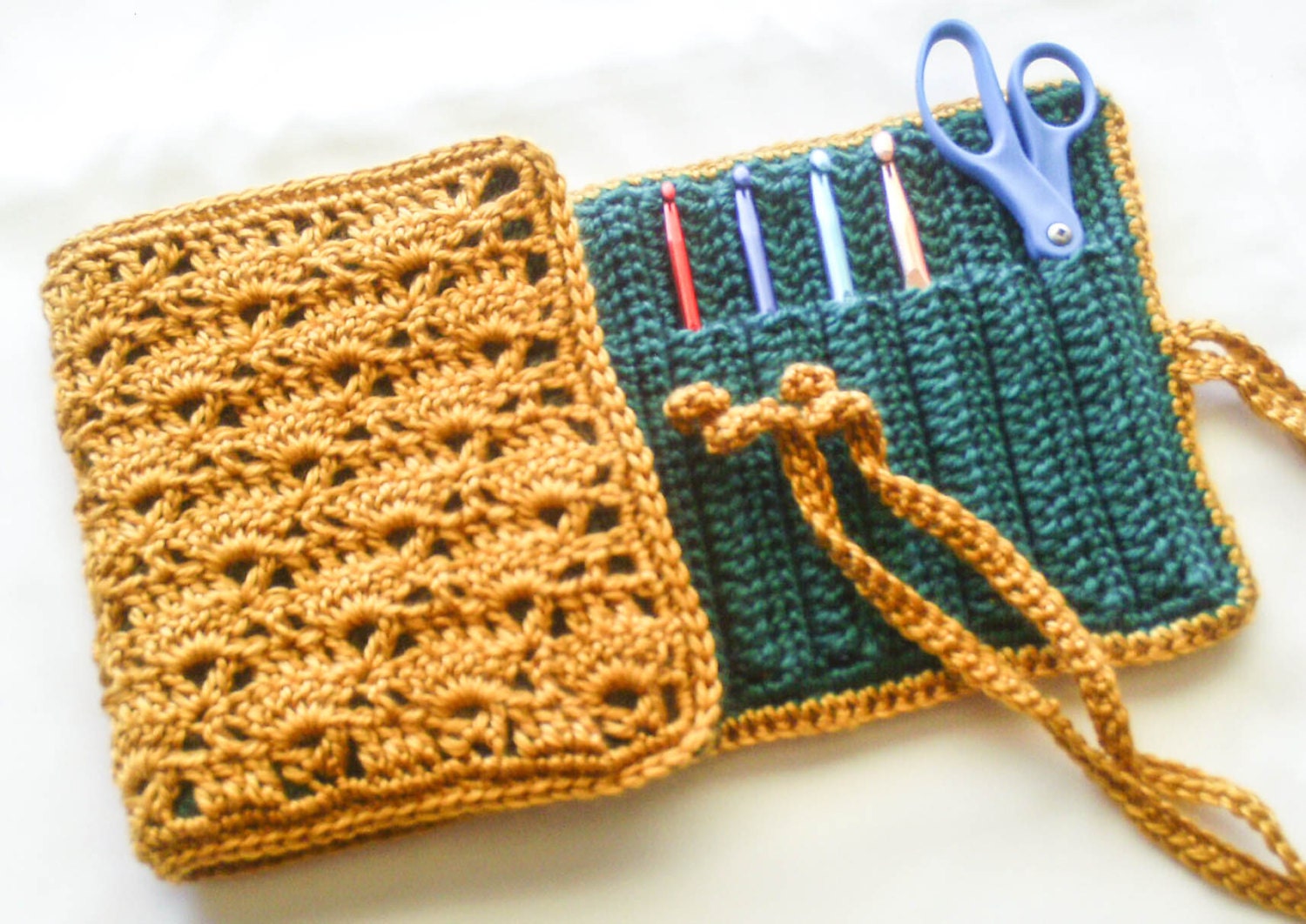 Green and Gold Travel Case - Crochet Hook Organizer - Water Lily Art Supply Case