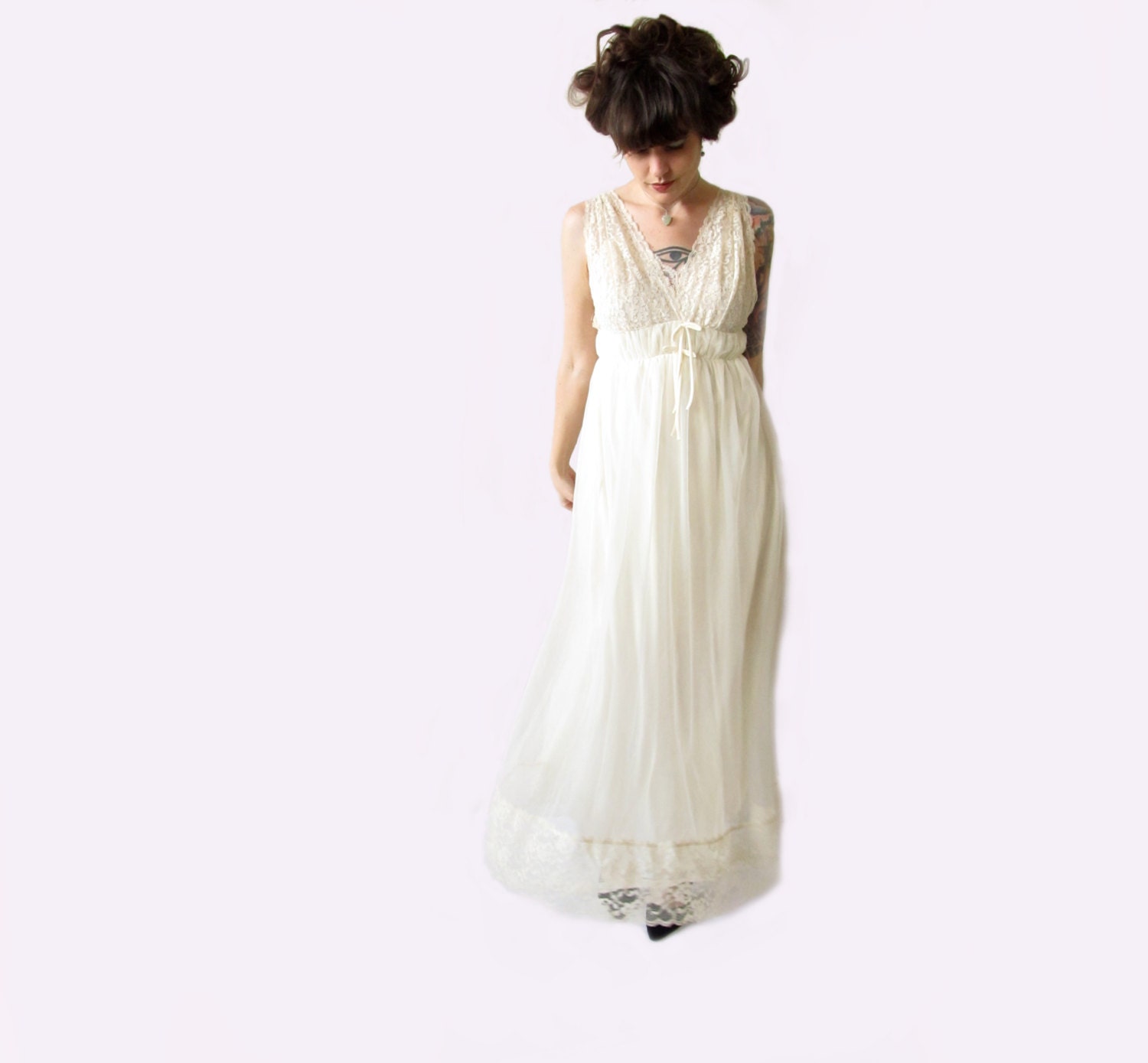 Vintage 1960s Long Cream Lace Grecian Nightie . Vintage Lingerie