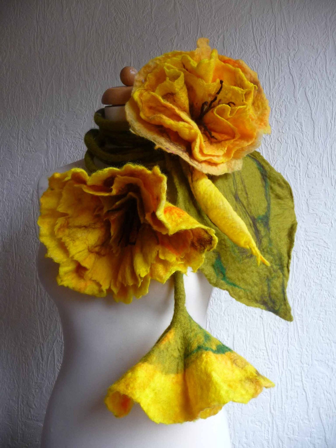 felted wool scarf necklace flower, felt, jewellery, jewelry, art to wear, lariat, bespoke,  MADE TO ORDER lagenlook, orange, yellow, pink