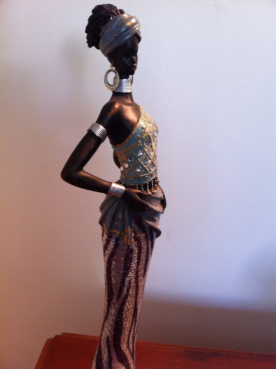 african statues and figurines