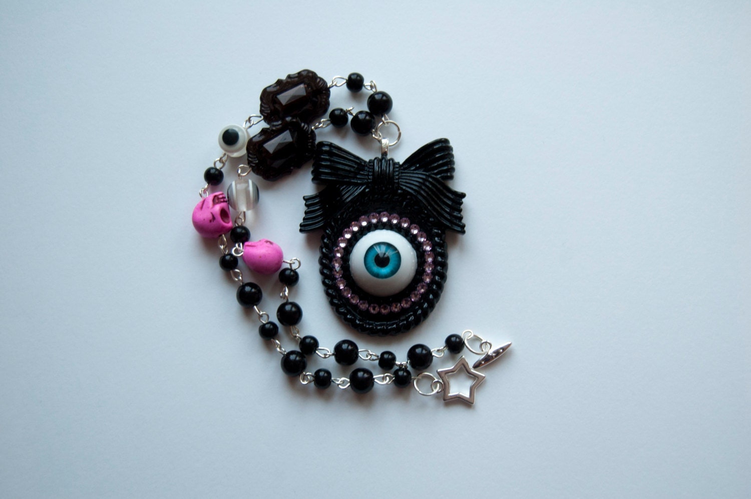Creepy Candy Eyeball Necklace - Black II