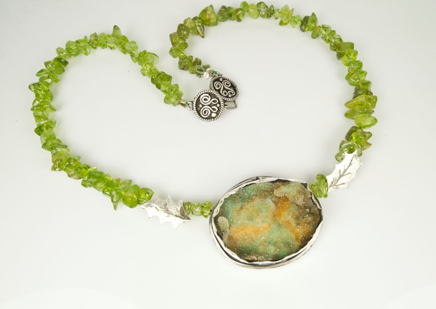 Gemstone Necklace - Druzy Chrysoprase and Peridot - Green Meadows - Sterling Silver - serpilguneysu
