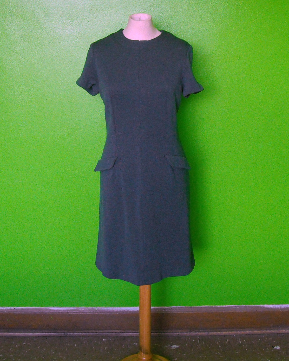 Charcoal Grey Vintage 60s Mod Fall/Winter Wool Knit A-Line Mini School Dress Medium/Large
