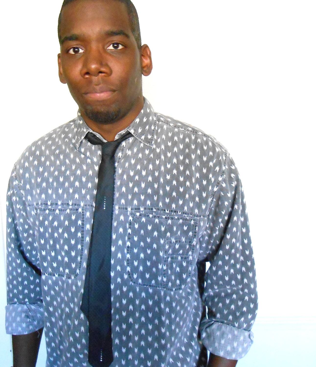 MENS 90s BUTTON UP shirt charcoal gray with arrowhead design