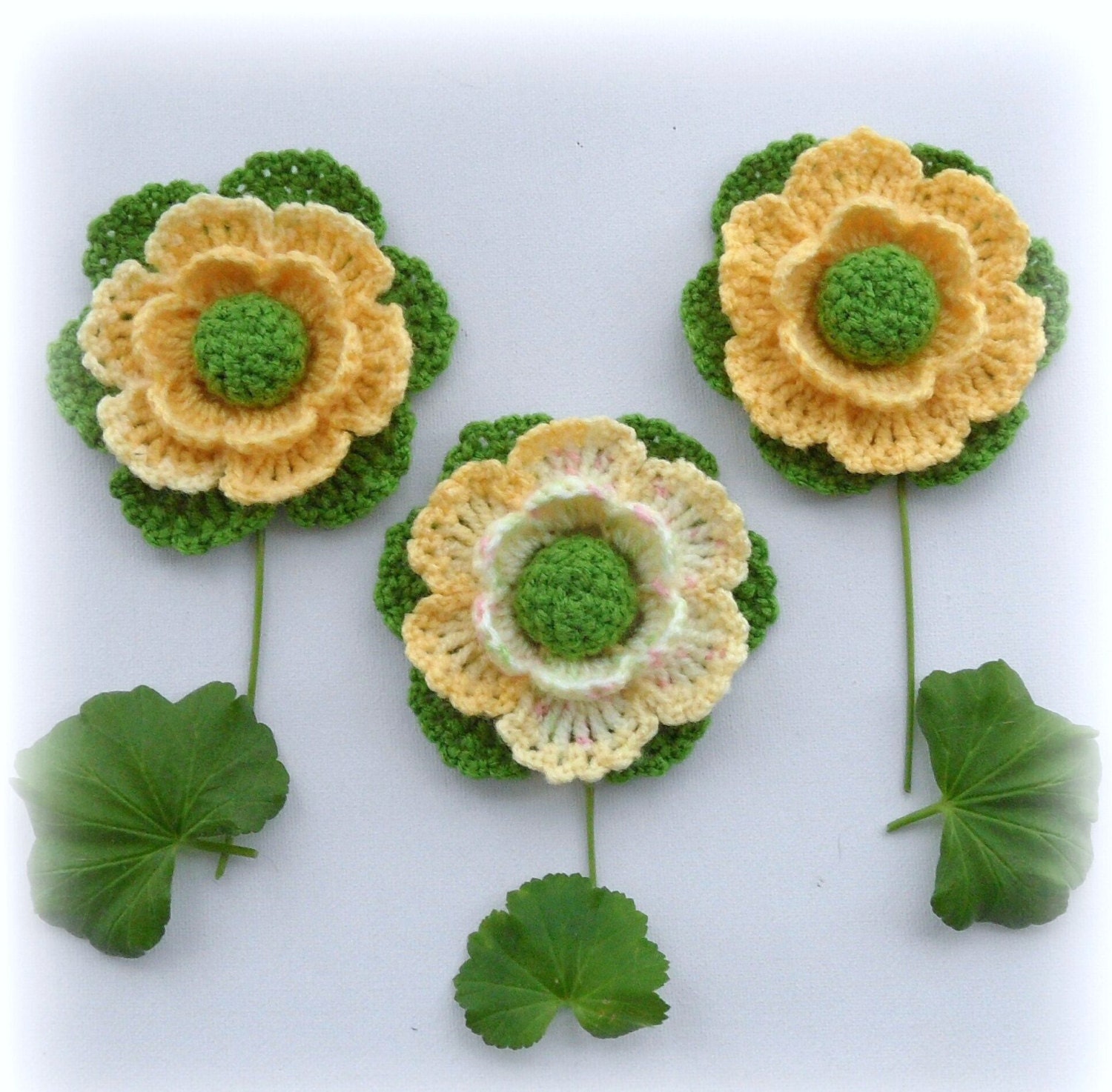 Crochet Applique Crochet Flowers Corsage Brooches Pack of 3 Spring Flowers