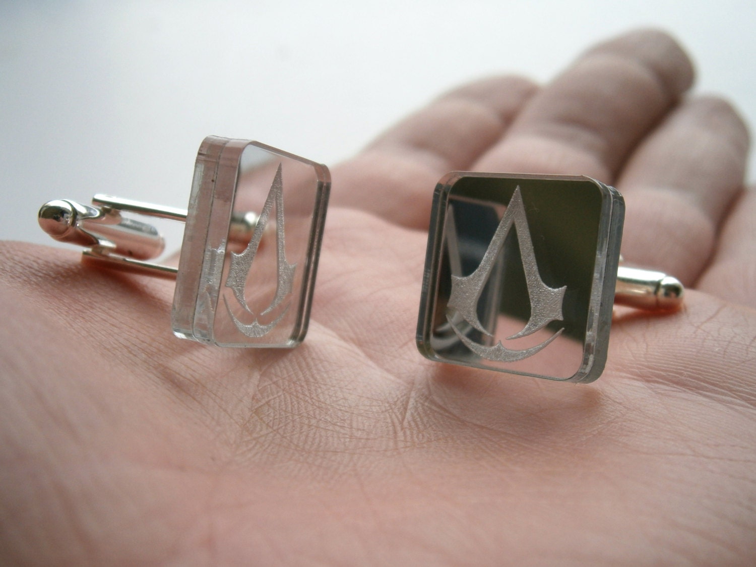 Sale 30 % - Assassins Creed Cuff  Links, Engraved  And Lasercut Rectangle Mirror plastic -  , 0,7 inches  (18 mm )