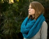 Teal Infinity Scarf, Crochet Scarf, Blue Chunky Cowl