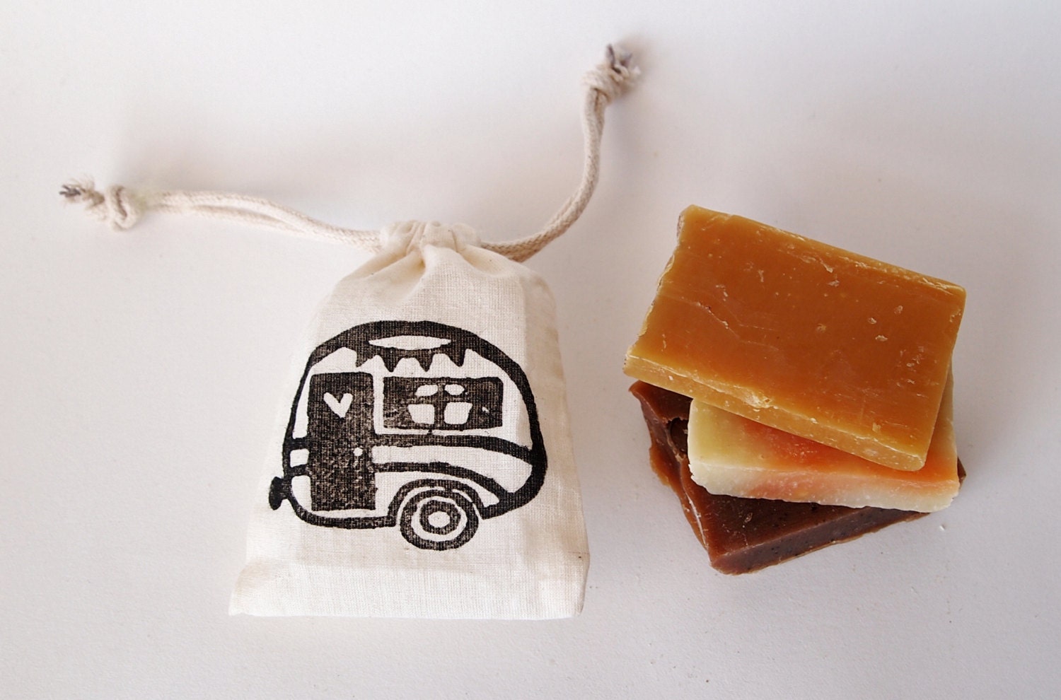 Caravan Just Hitched Airstream Wedding Favor, Natural Soap, Eco-Friendly, Vegan, Handmade Soap, Wedding Favour