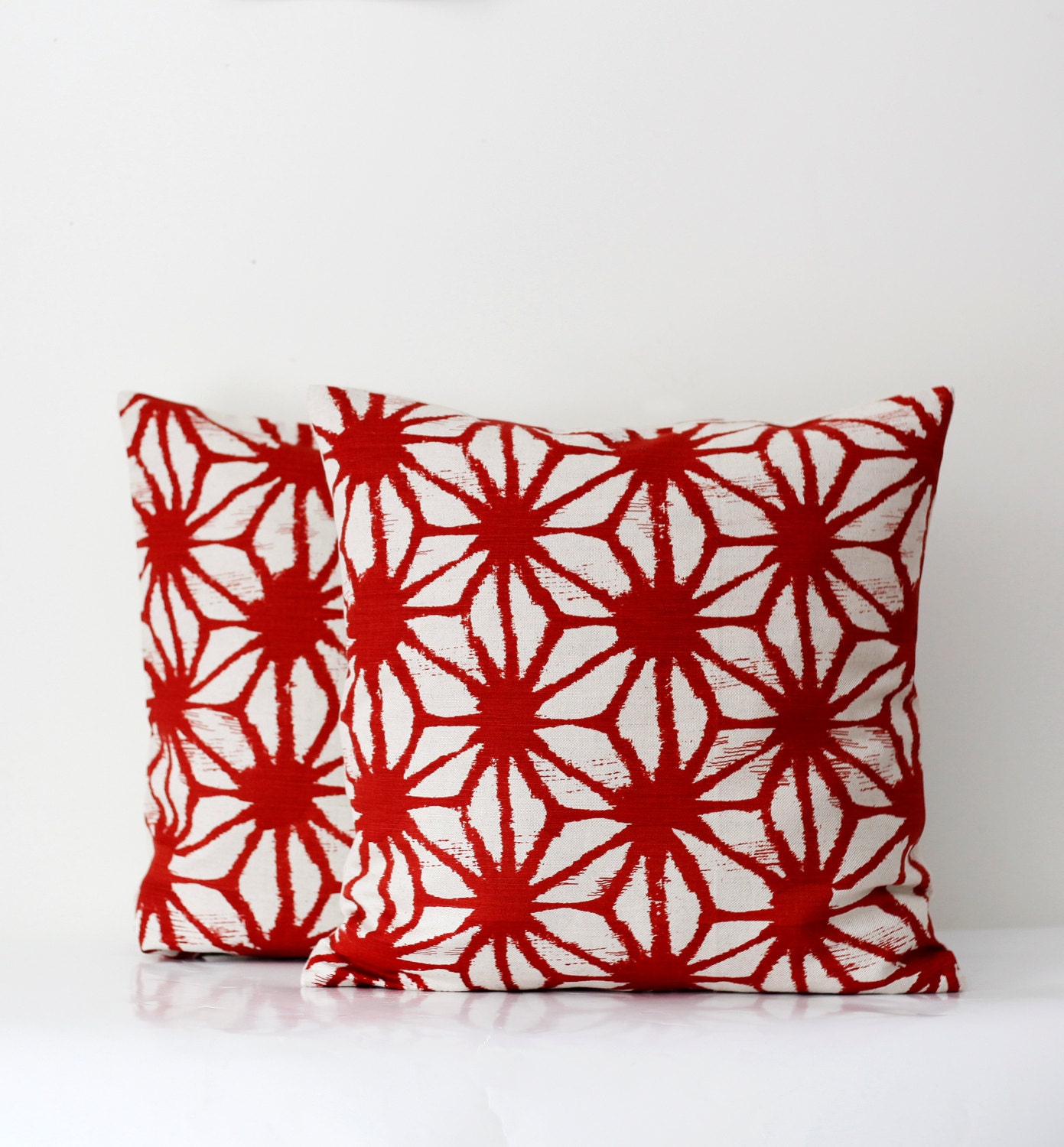 2 Decorative pillow covesr- cotton/linen throw pillows - red colors floral ornament print cushion case - 16x16