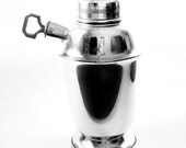 Simply Lovely Vintage 1930's Art Deco Silver Plated Cocktail Shaker