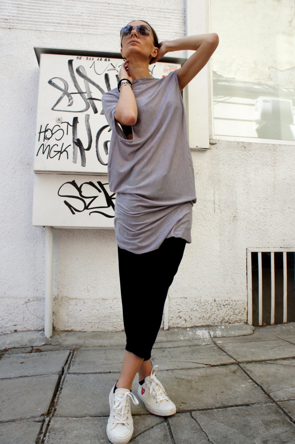 Free Shipping / Loose Extravagant Asymmetric Top / Knit Grey fabric