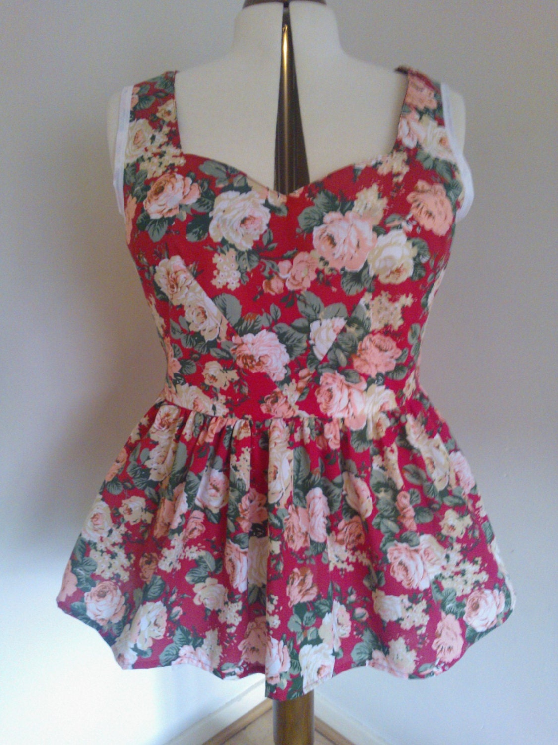 Plus size sweetheart peplum sun top, 1950's inspired in gorgeous rose print. UK size 20