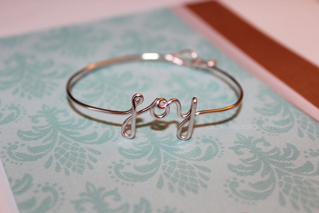 Dainty "joy" Bracelet