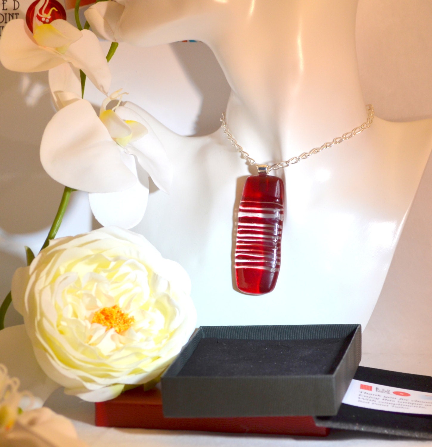Elegant Fused Glass Pendant - red glass stripes - RedPointTailor