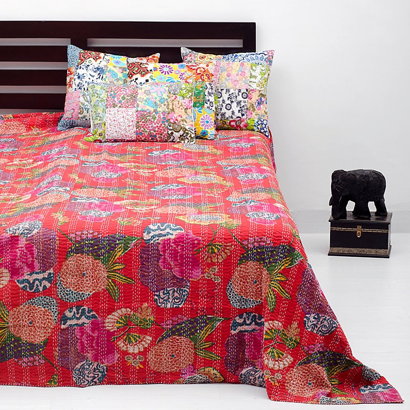 Queen Size Red Floral bedspread bedding, Queen Blanket Bedding, Kantha Bedspread, Kantha Quilt, Bed Throw, Indian Bedspread Bedcover