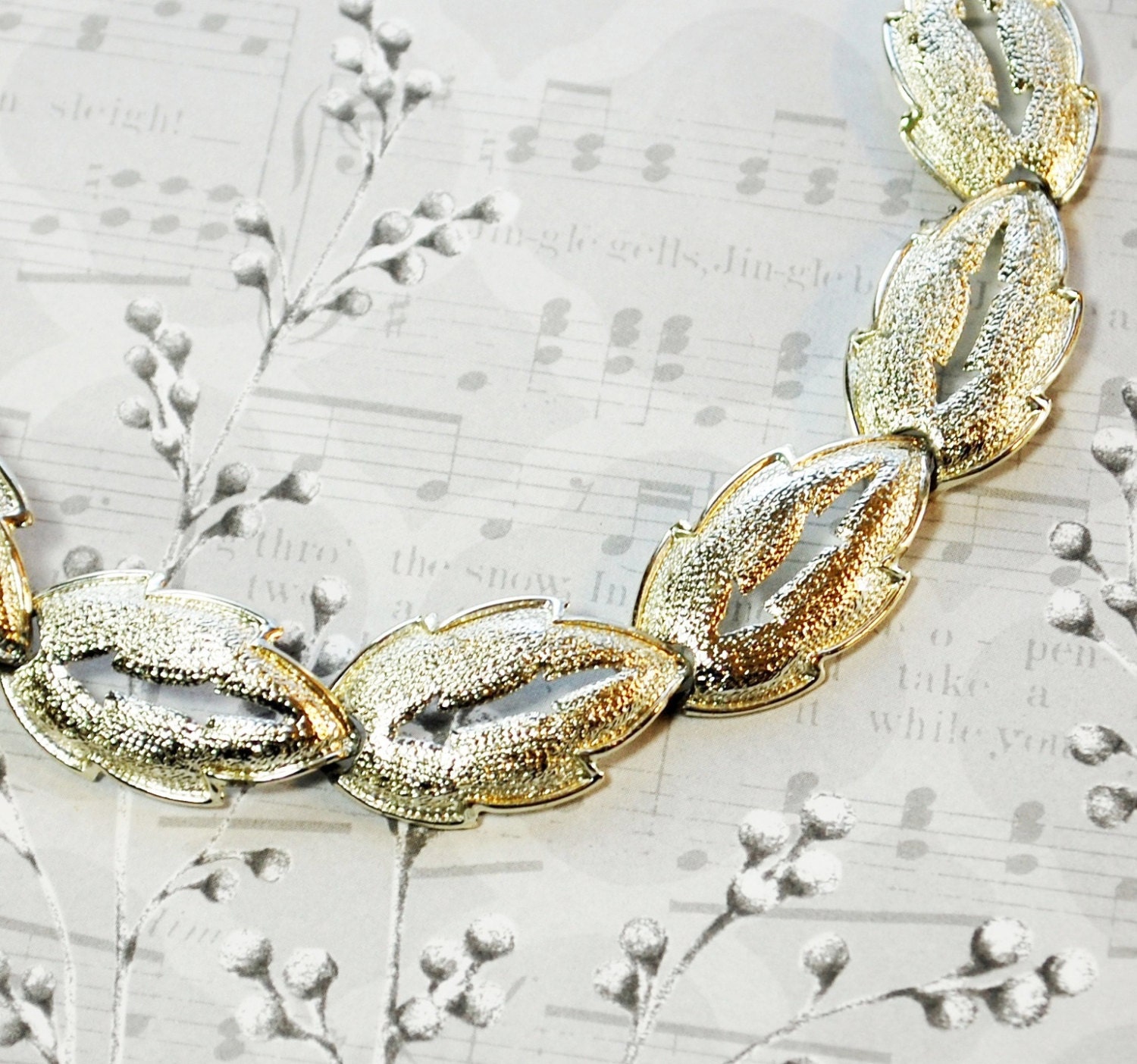 Vintage Leaf Bracelet, Silver Textured Leaves, Link Panels, Designer CORO, 1950s 1960s Mad Men, Floral Costume Jewelry