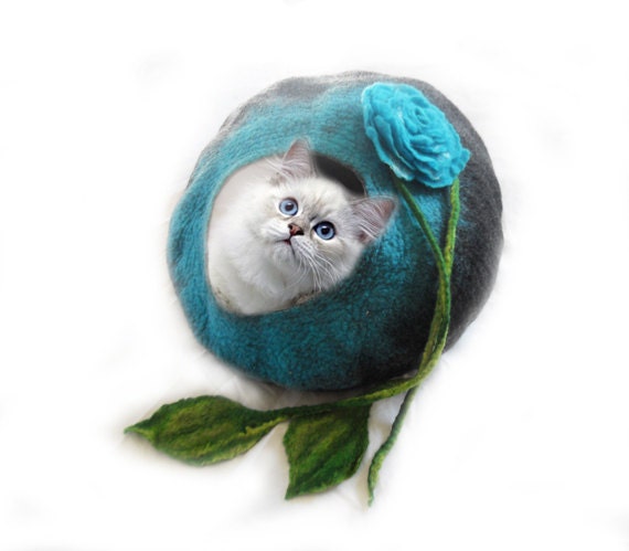 Cat Bed Cat Cave Cat House with Free Cat Ball - Medium