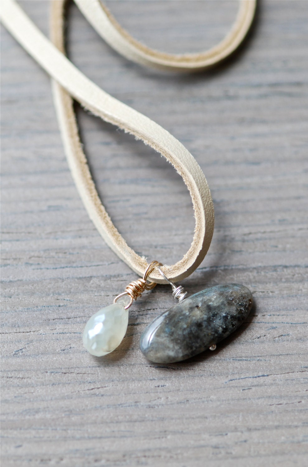 labradorite pebble, pearlized prehnite necklace in ivory sueded leather, silver, gold artisan jewelry, handmade jewelry. green. black.