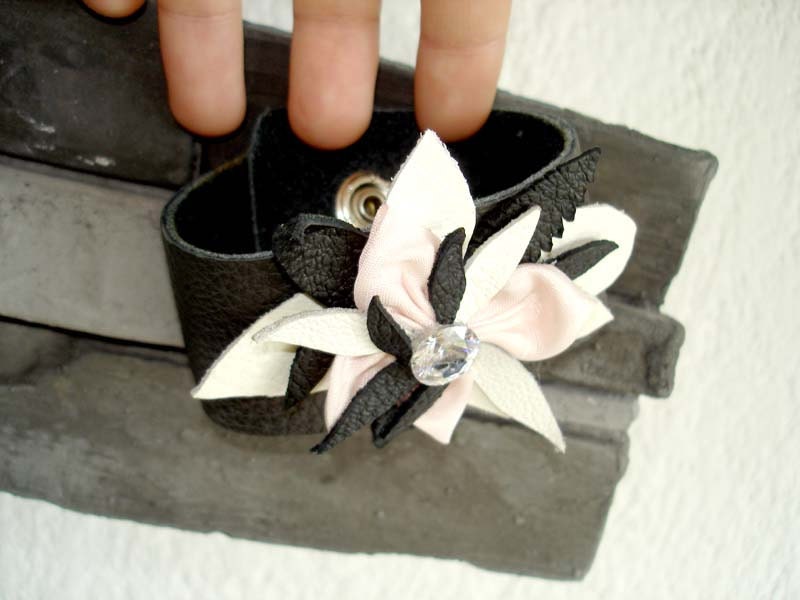 Black Bracelet.  White Bracelet. Blush  Pink Bracelet . Unique Handmade Jewelry. Wristband Leather