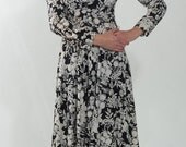 1970's Black White Dress - Vintage 1980's Secretary Abstract Print Grunge Garden Formal Sundress Pin Up Preppy Midi Day Shirt Dress Size S M