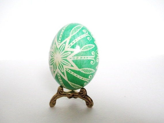 green Pysanka Ukrainian Easter egg, green pysanka egg handpainted Easter eggs