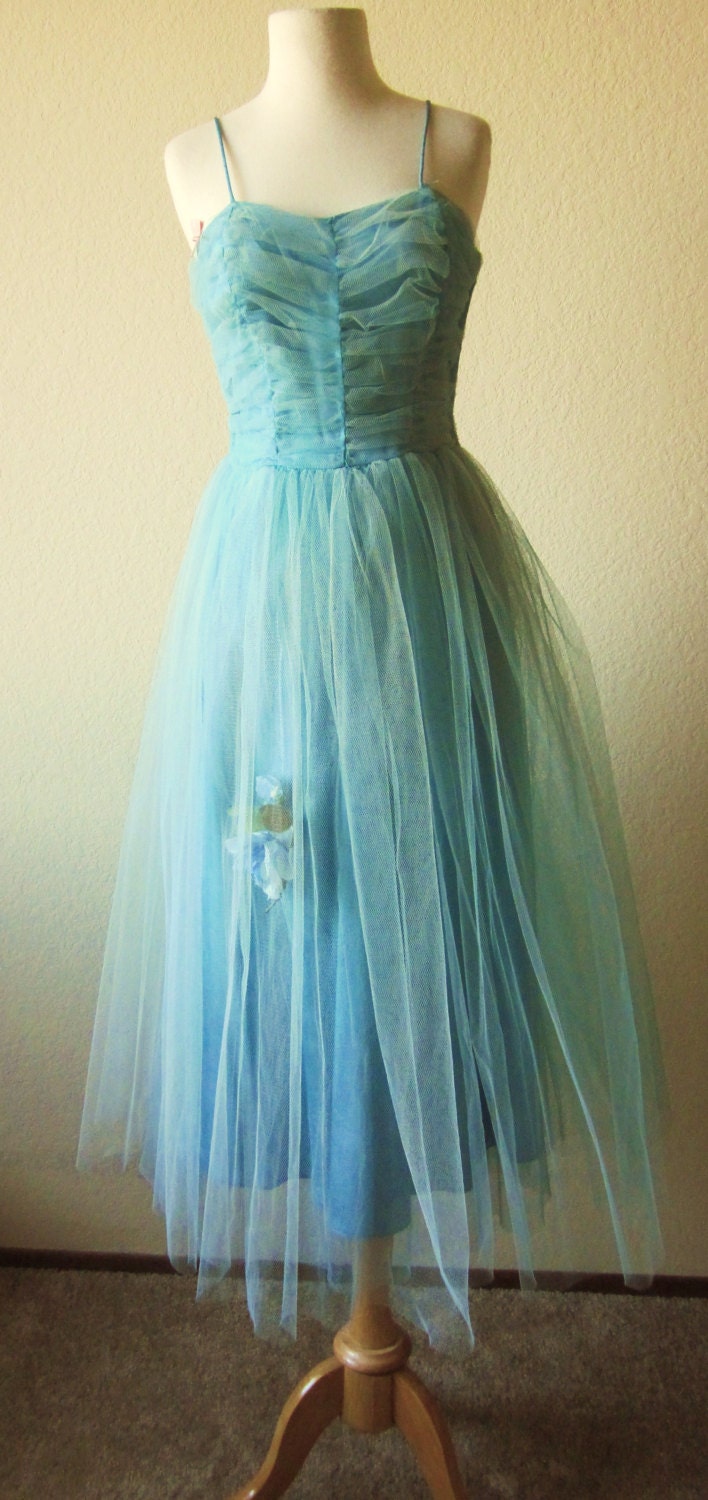 Vintage-1950s-Blue-Turquoise Blue-Blue Tulle-Blue Prom Gown-Netted Tulle-Strapless-Sphaghetti Strap Prom Gown-Party Gown-S-4