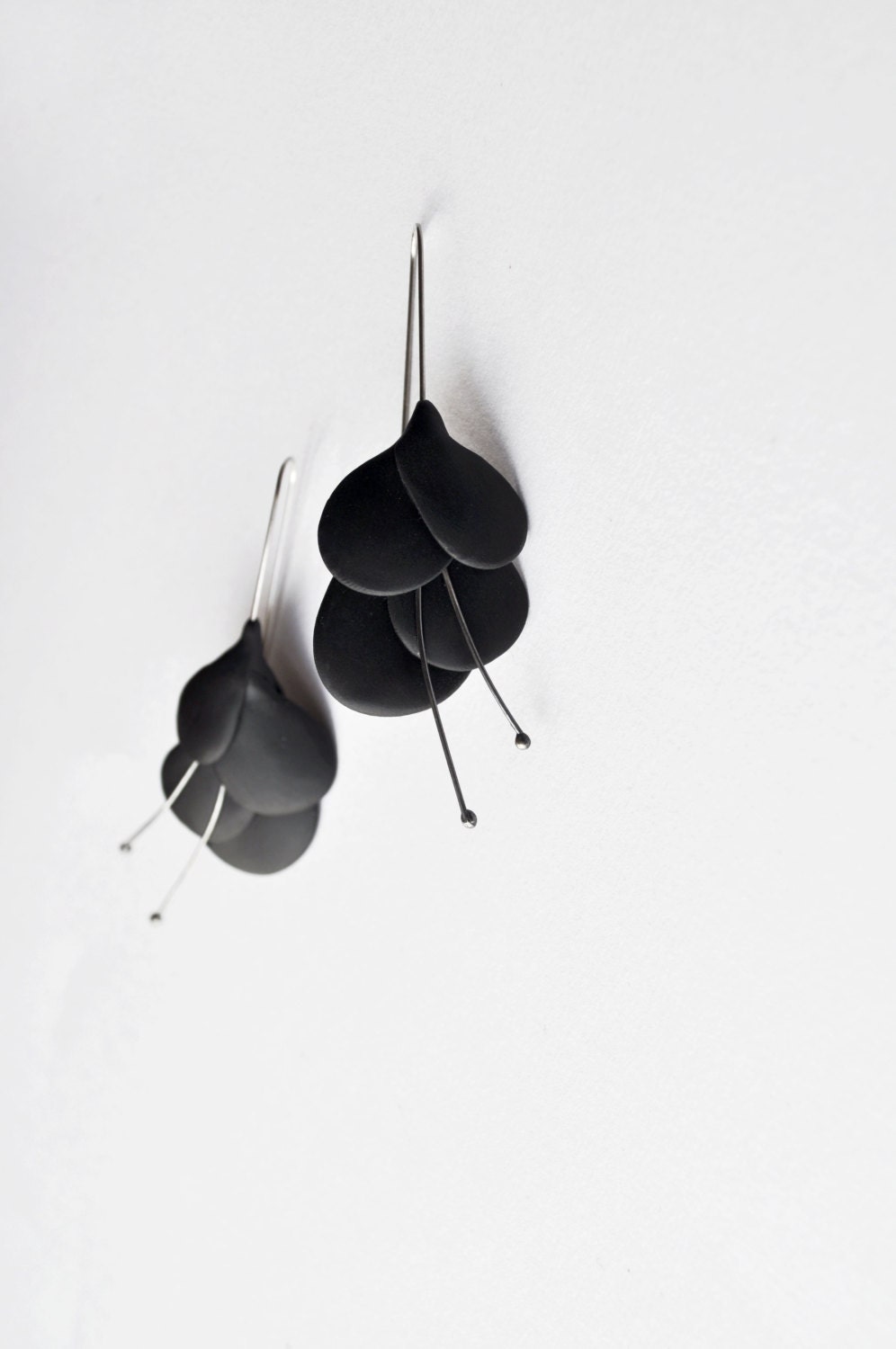 contemporary polymer clay earrings, '' black retro leaves'' made to order - eried