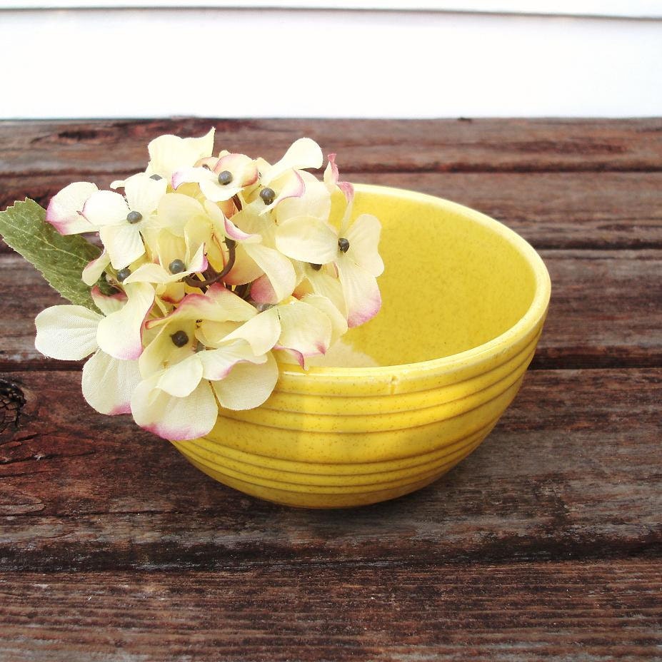 Vintage McCoy Mixing Bowl Yellow Ware Speckled Bowl by WhimzyThyme