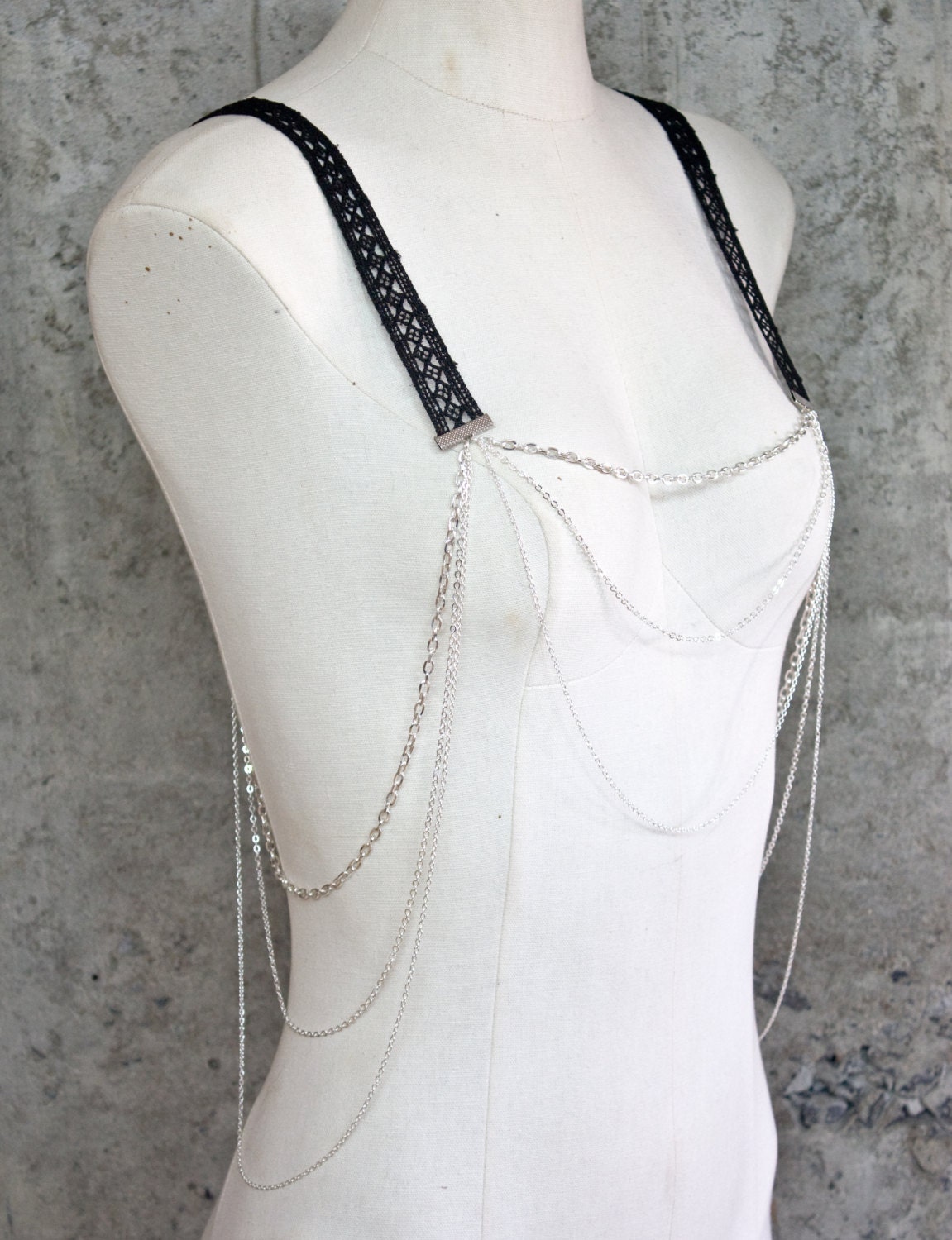 Haute Couture Bretelles - lace and chain suspenders