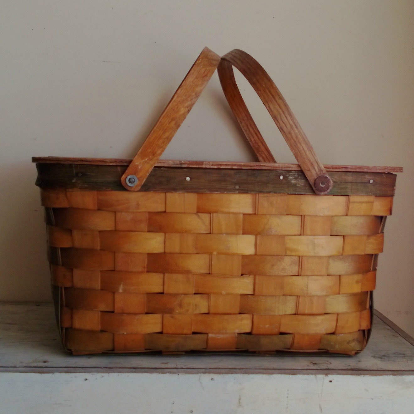 vintage wicker picnic basket by ImSoVintage on Etsy