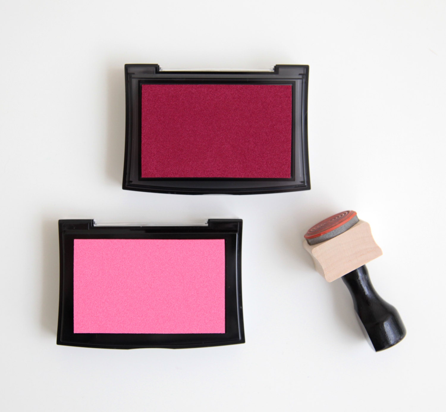 Versacolor Stamp Pads for rubber stamps, Large Pigment Ink Pads in Raspberry or Pink