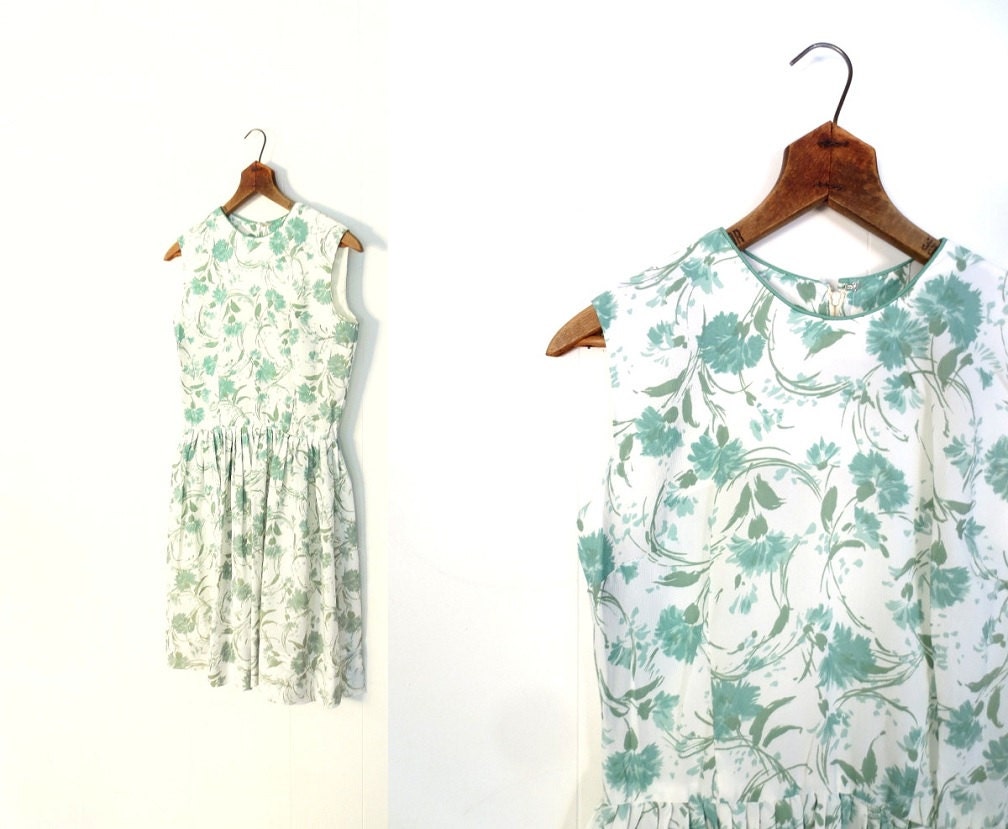 Vintage 1960s Dress / 60s Floral Dress / Sage Marigold Print / XS S