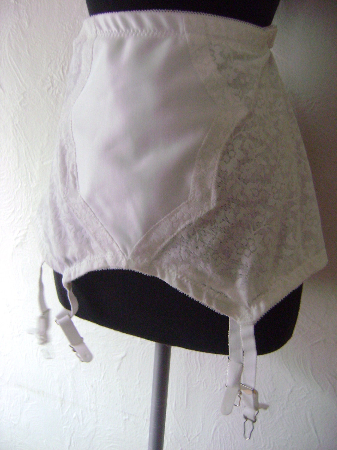 Vintage White garter belt tummy cincher by FashionBone on Etsy