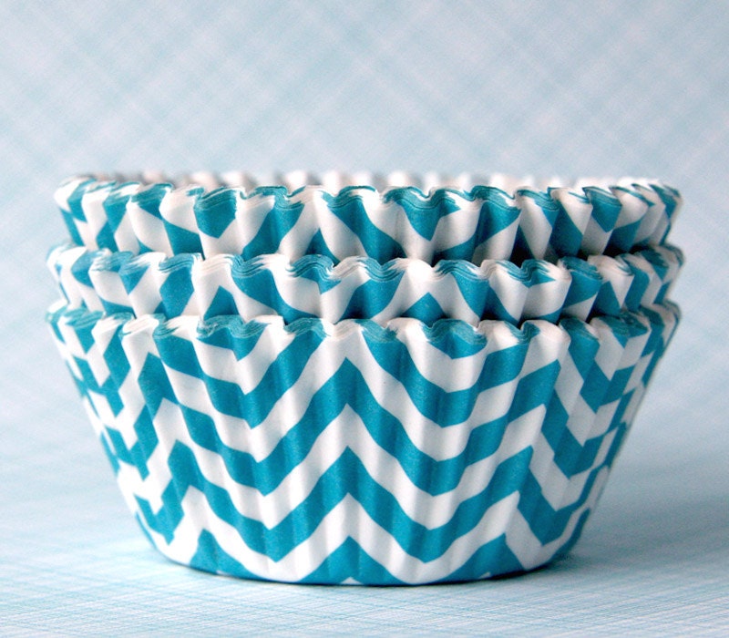 Chevron Cupcake Liners - Aqua Blue ZigZag Baking Cups (50) Il_570xn
